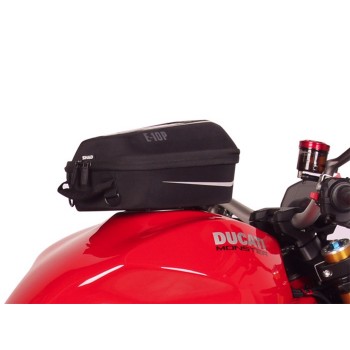 shad-x0se10p-pin-system-motorcycle-small-tank-bag-5l