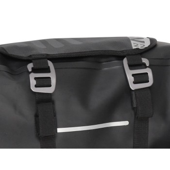 shad-motorcycle-magnetic-tank-bag-13l-x0sw22